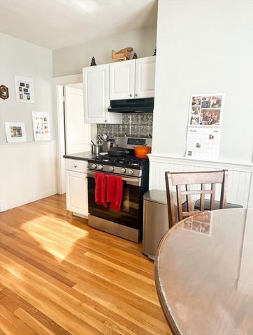 949 Adams 1, Boston, MA 02124