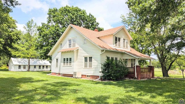 1830 E 6th Ave, Emporia, KS 66801