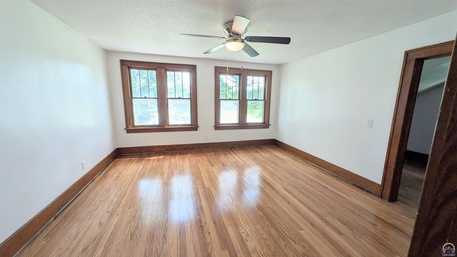 1830 E 6th Ave, Emporia, KS 66801