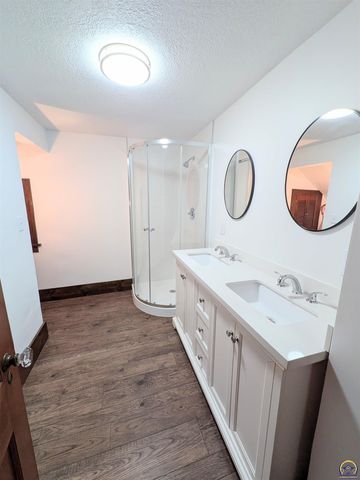 1830 E 6th Ave, Emporia, KS 66801