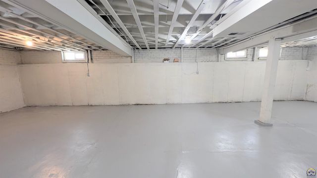 1830 E 6th Ave, Emporia, KS 66801