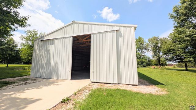 1830 E 6th Ave, Emporia, KS 66801