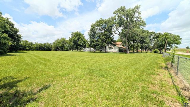 1830 E 6th Ave, Emporia, KS 66801