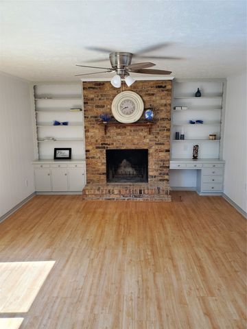 7422-7424 Walling Lane, Dallas, TX 75231