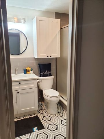 7422-7424 Walling Lane, Dallas, TX 75231
