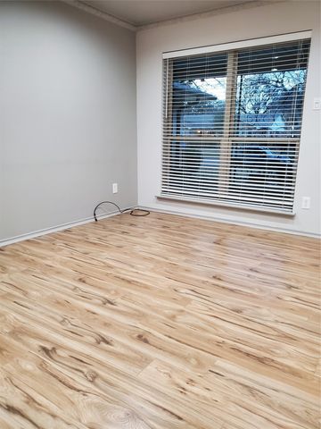 7422-7424 Walling Lane, Dallas, TX 75231