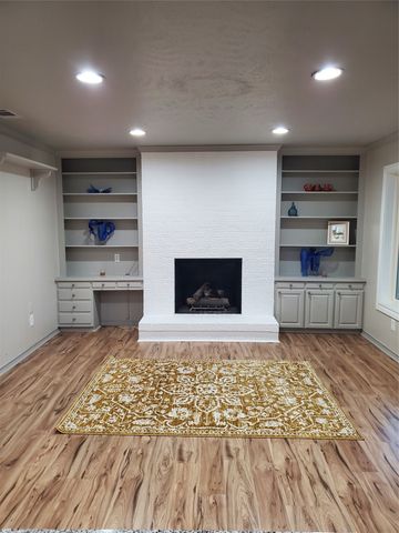 7422-7424 Walling Lane, Dallas, TX 75231