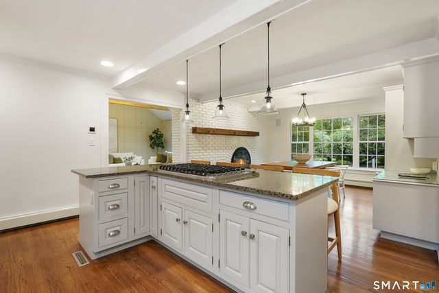 3 Hedgerow Common, Weston, CT 06883
