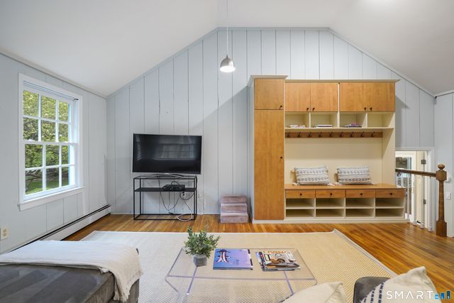 3 Hedgerow Common, Weston, CT 06883