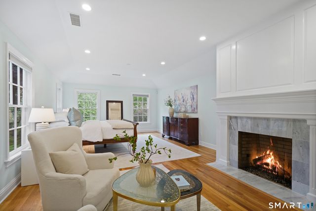 3 Hedgerow Common, Weston, CT 06883