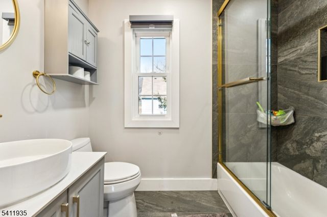 64 Hillcrest Rd, Watchung Boro, NJ 07069