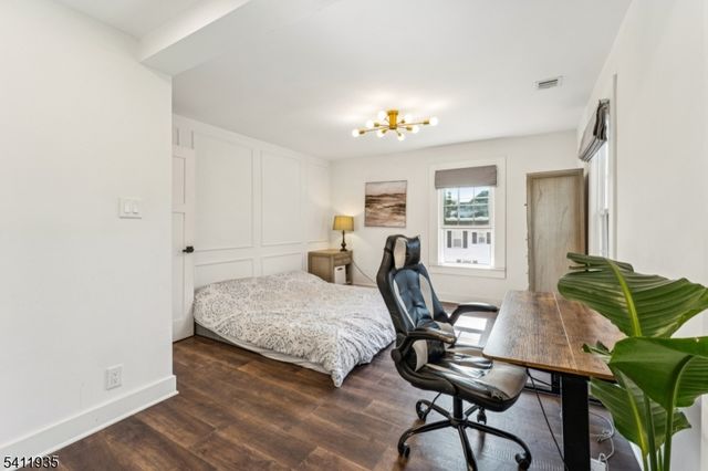 64 Hillcrest Rd, Watchung Boro, NJ 07069