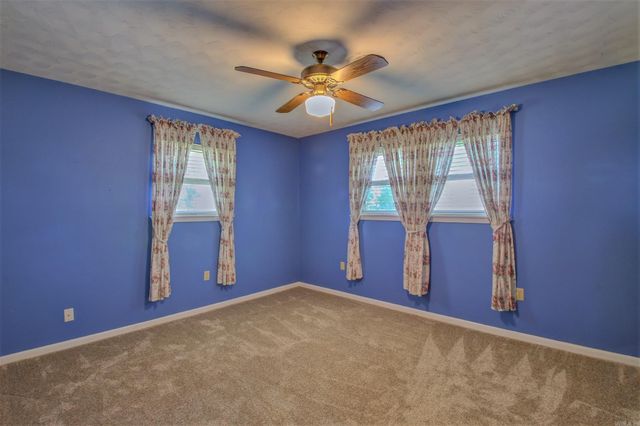 3407 S 65 Highway, Pine Bluff, AR 71601