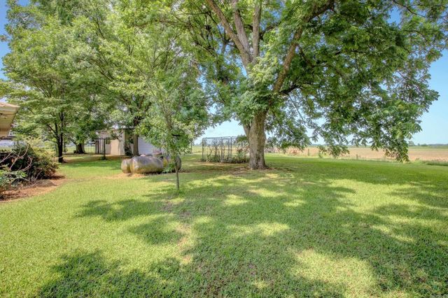 3407 S 65 Highway, Pine Bluff, AR 71601