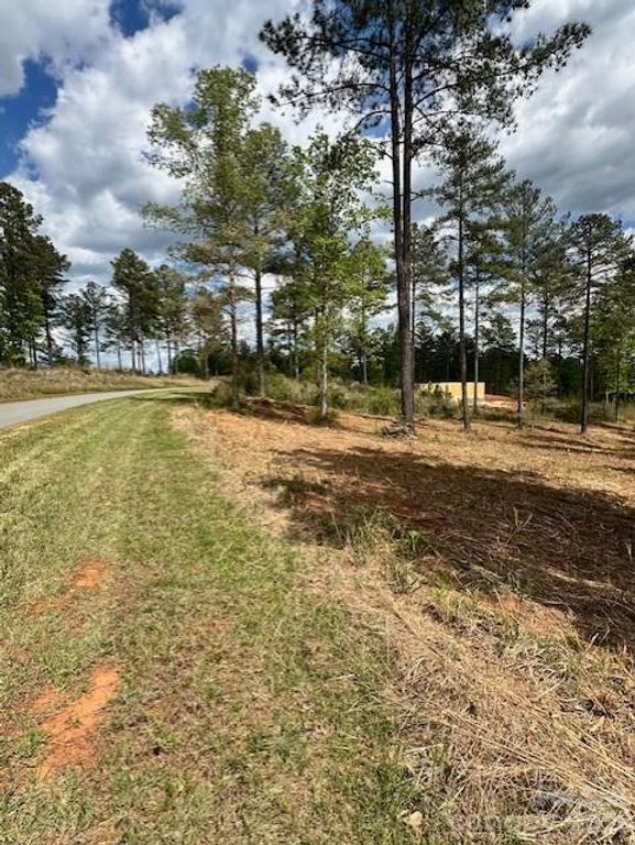 2158 Jumping Run 31, Connelly Springs, NC 28612