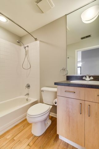 33 W Huron Street 305, Chicago, IL 60654