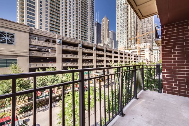 33 W Huron Street 305, Chicago, IL 60654