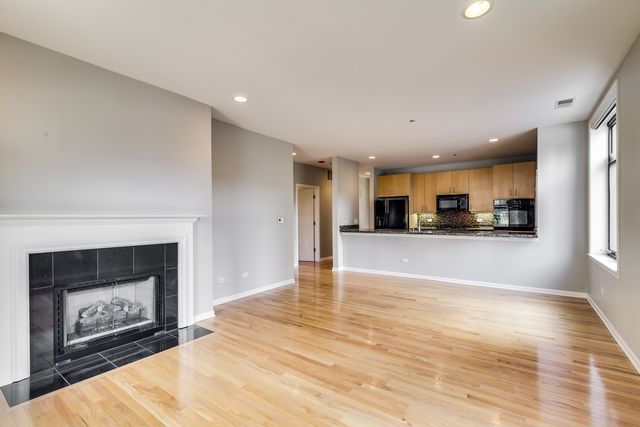33 W Huron Street 305, Chicago, IL 60654
