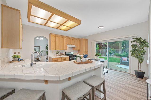 9177 Rizes Way, Elk Grove, CA 95758