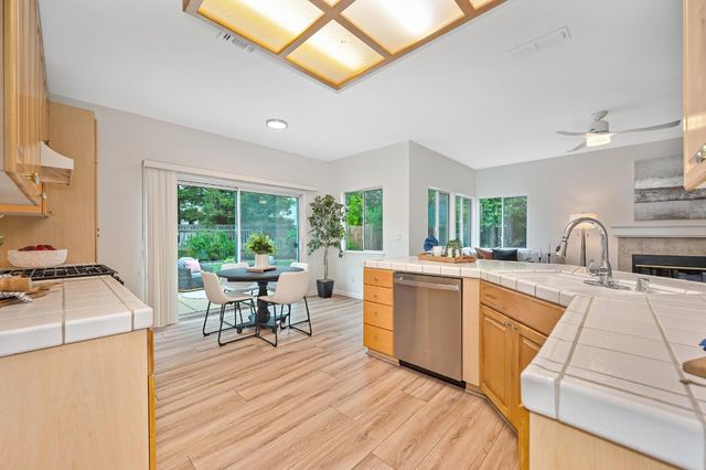 9177 Rizes Way, Elk Grove, CA 95758