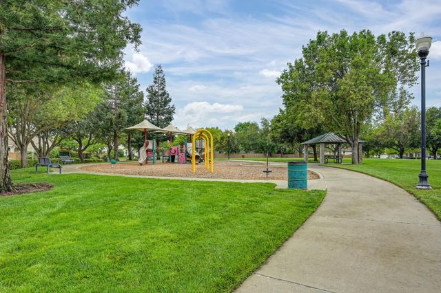 9177 Rizes Way, Elk Grove, CA 95758