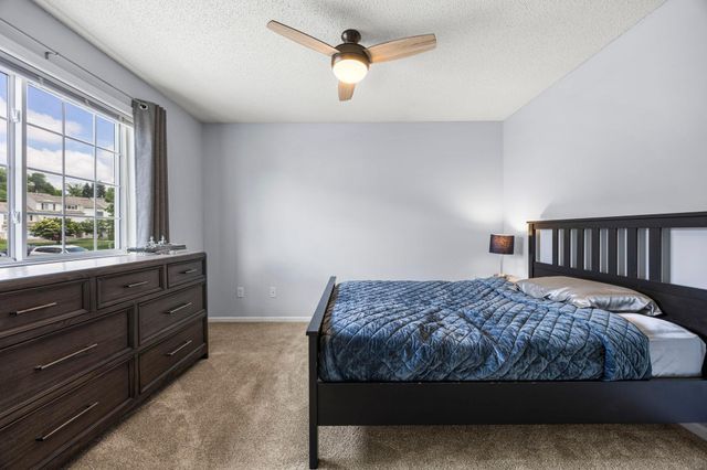 6742 Pine Crest Trail S, Cottage Grove, MN 55016