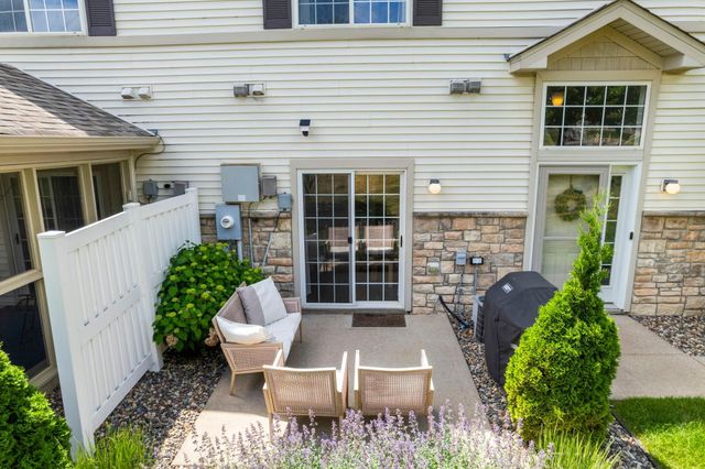 6742 Pine Crest Trail S, Cottage Grove, MN 55016