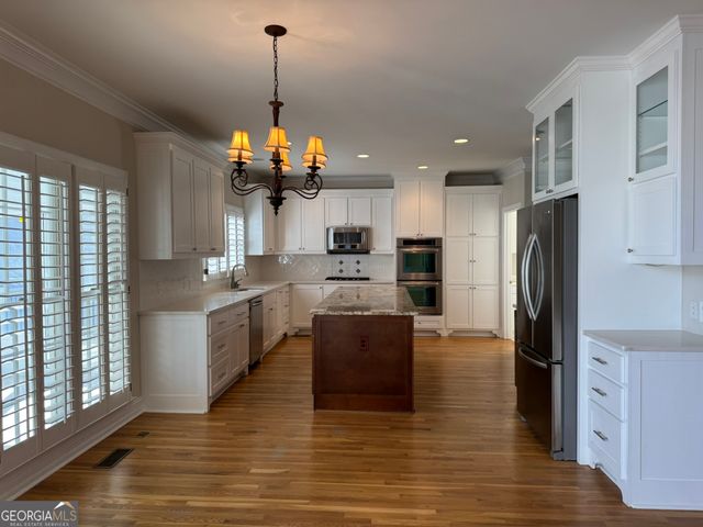 4505 Chattahoochee Plantation Drive, Marietta, GA 30067
