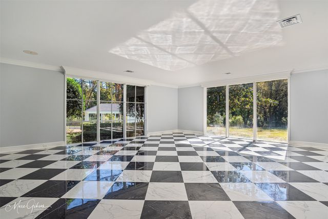 10405 Ellerbe Road, Shreveport, LA 71106