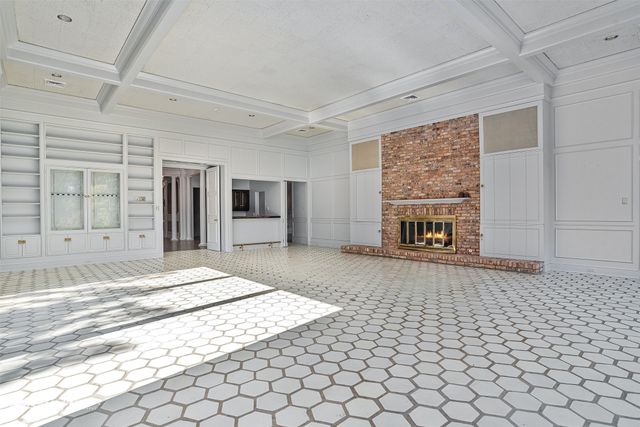 10405 Ellerbe Road, Shreveport, LA 71106