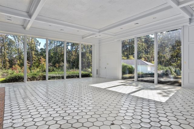 10405 Ellerbe Road, Shreveport, LA 71106