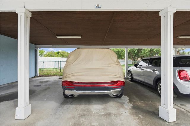 151 SEAHORSE DRIVE SE B, St Petersburg, FL 33705