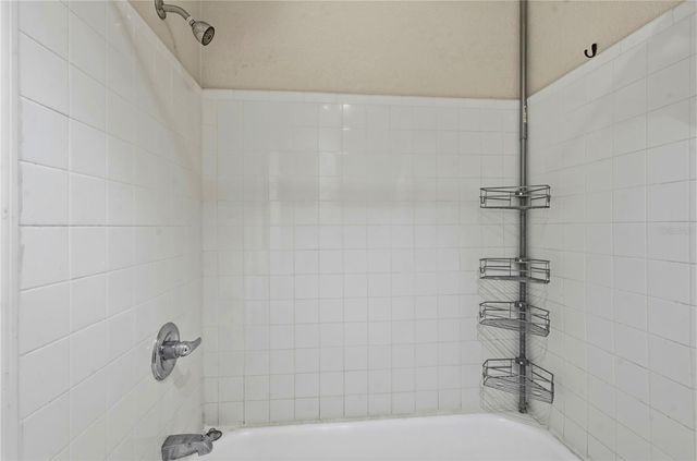 151 SEAHORSE DRIVE SE B, St Petersburg, FL 33705
