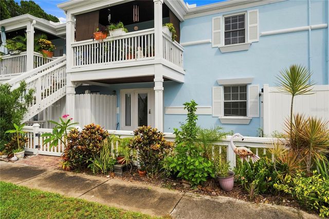 151 SEAHORSE DRIVE SE B, St Petersburg, FL 33705