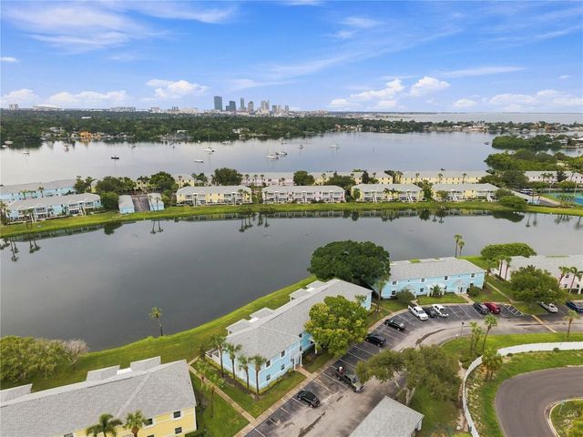 151 SEAHORSE DRIVE SE B, St Petersburg, FL 33705