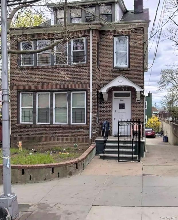 756 E 232nd Street, Bronx, NY 10466