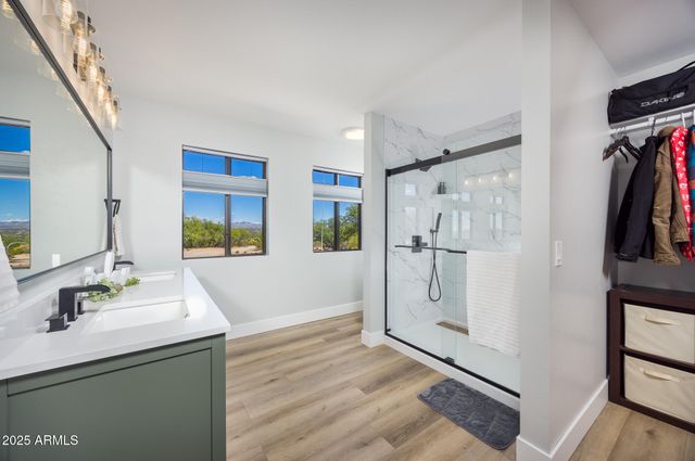 1302 W COYOTE Trail, Benson, AZ 85602