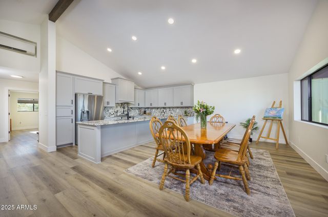 1302 W COYOTE Trail, Benson, AZ 85602