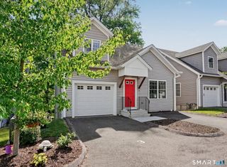 42 Chestnut Street 3, Bethel, CT 06801