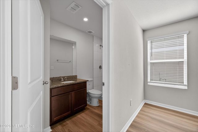 7650 MAILES Court 101, Jacksonville, FL 32210