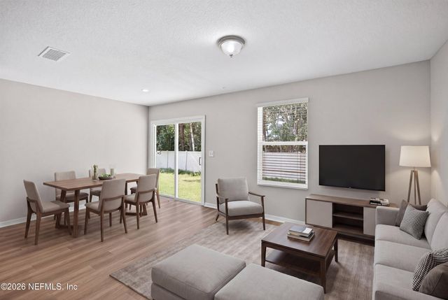 7650 MAILES Court 101, Jacksonville, FL 32210