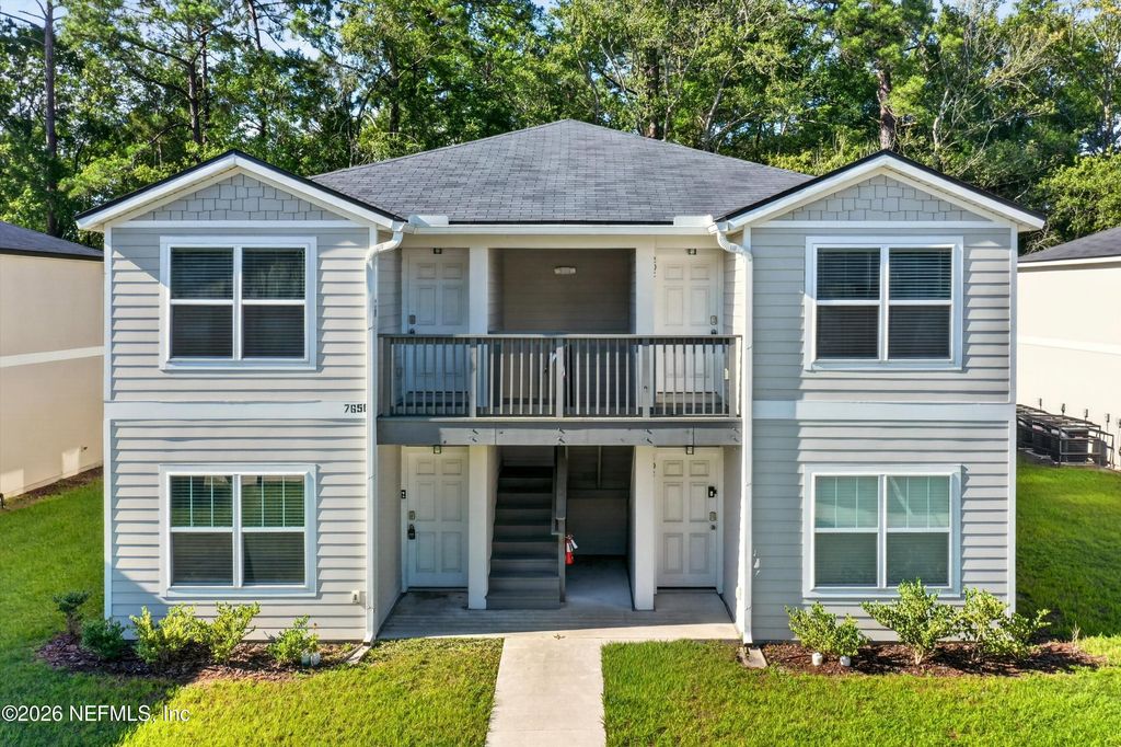7650 MAILES Court 101, Jacksonville, FL 32210