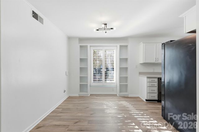 430 Queens Road 111, Charlotte, NC 28207