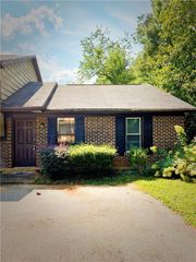 1220 Natchez Trace SW Unit D, Marietta, GA 30008