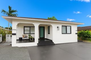 270 NW 40th Ct, Miami, FL 33126