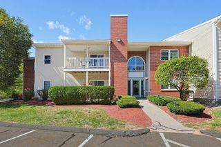 47 Rose Ct 47, Norwood, MA 02062