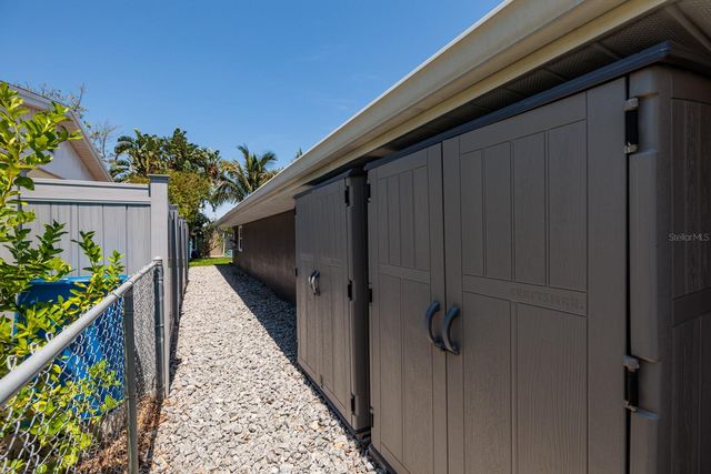 263 87TH AVENUE N, St Petersburg, FL 33702