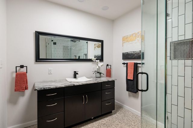 263 87TH AVENUE N, St Petersburg, FL 33702