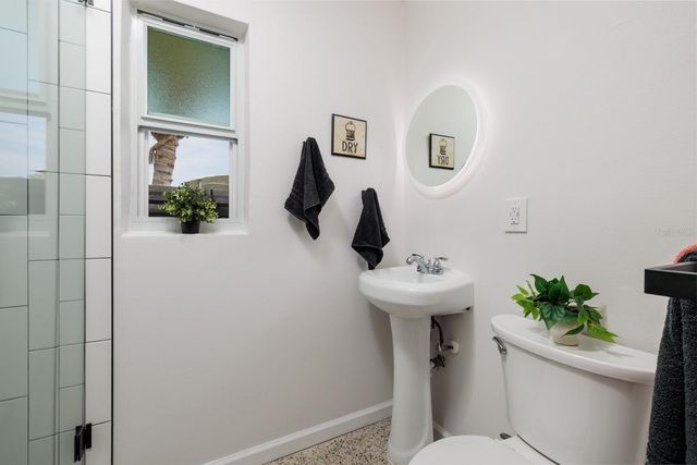 263 87TH AVENUE N, St Petersburg, FL 33702