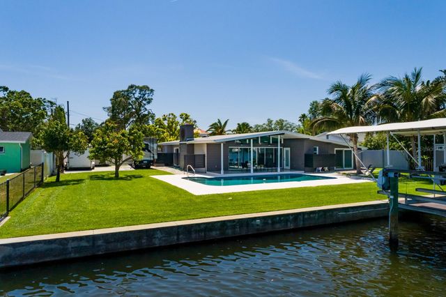 263 87TH AVENUE N, St Petersburg, FL 33702